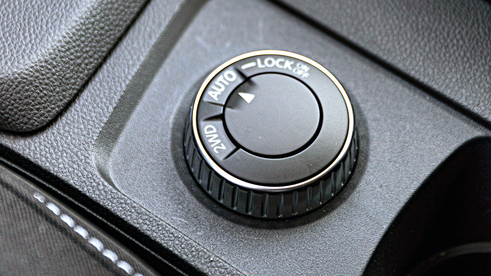 Νέο Duster: Αξίζει τα επιπλέον λεφτά ή τσάμπα καίει η λάμπα?